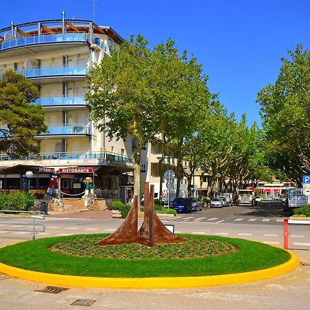 Sunbeach Apartments Lignano Sabbiadoro Kültér fotó