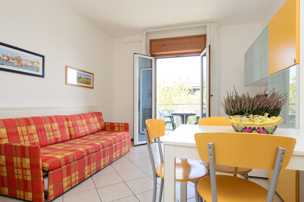 Sunbeach Apartments Lignano Sabbiadoro Kültér fotó
