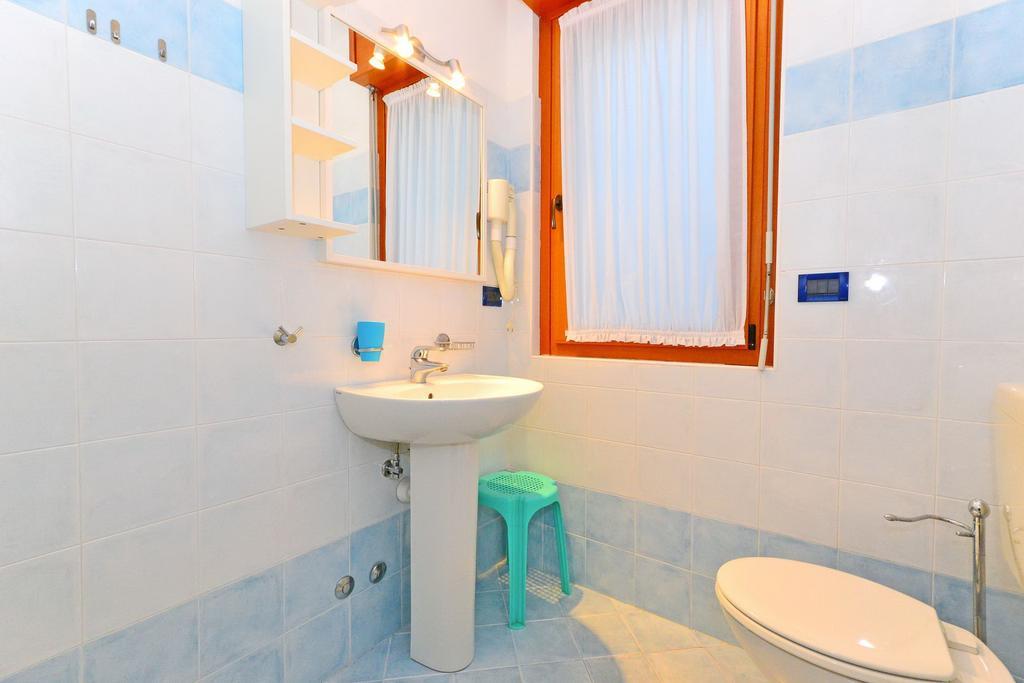 Sunbeach Apartments Lignano Sabbiadoro Kültér fotó