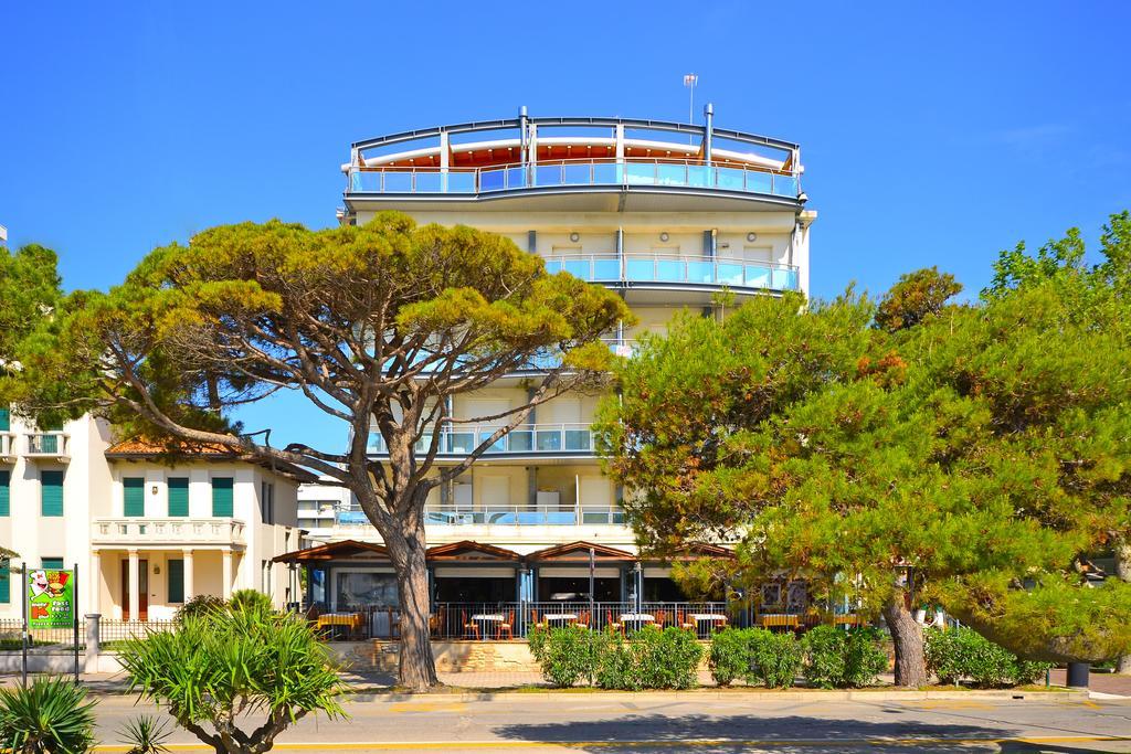 Sunbeach Apartments Lignano Sabbiadoro Kültér fotó